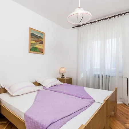 Front In * Barbat na Rabu