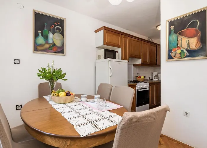 Dom wakacyjny 3 Bedroom In *