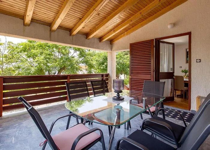 Dom wakacyjny 3 Bedroom In Barbat na Rabu