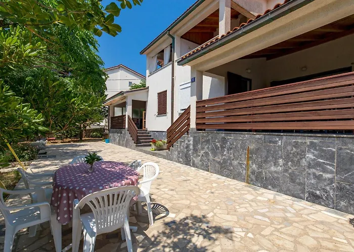 3 Bedroom In Barbat na Rabu